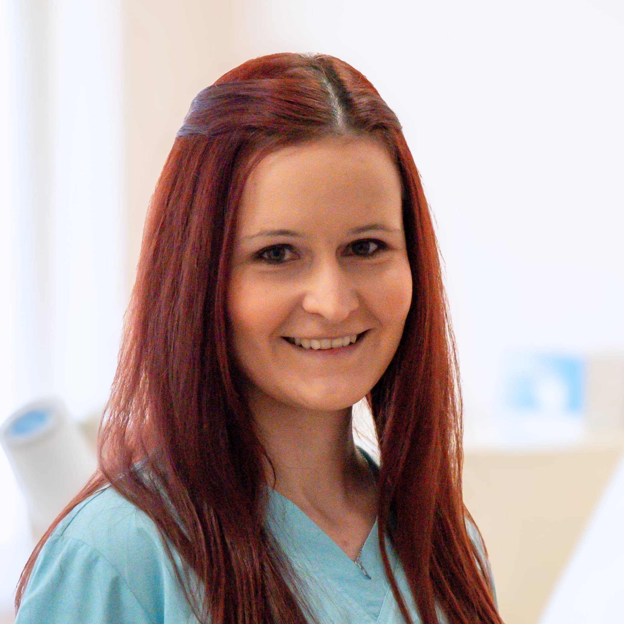 Dr. Barta Barbara