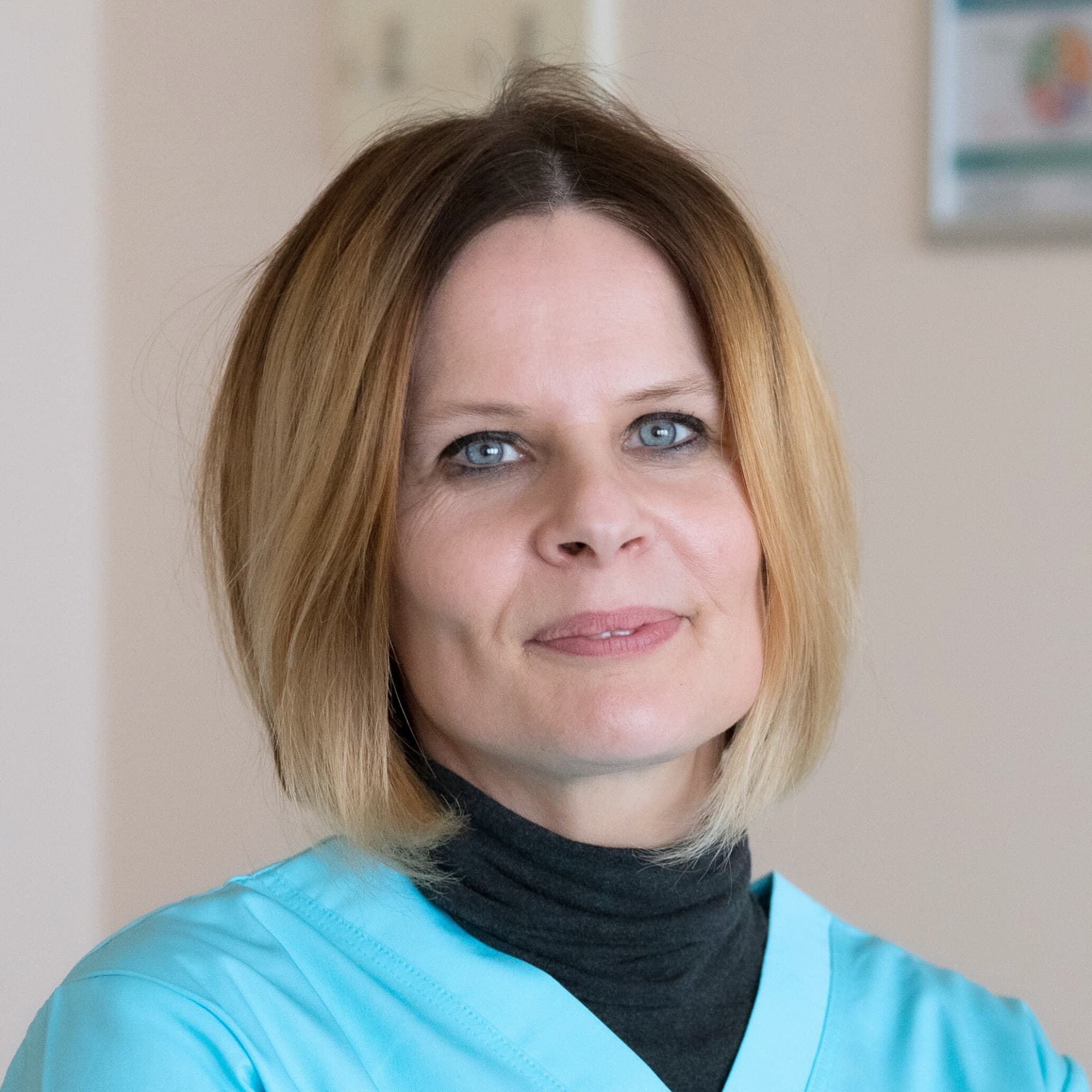 Dr. Kuhl Zsuzsanna