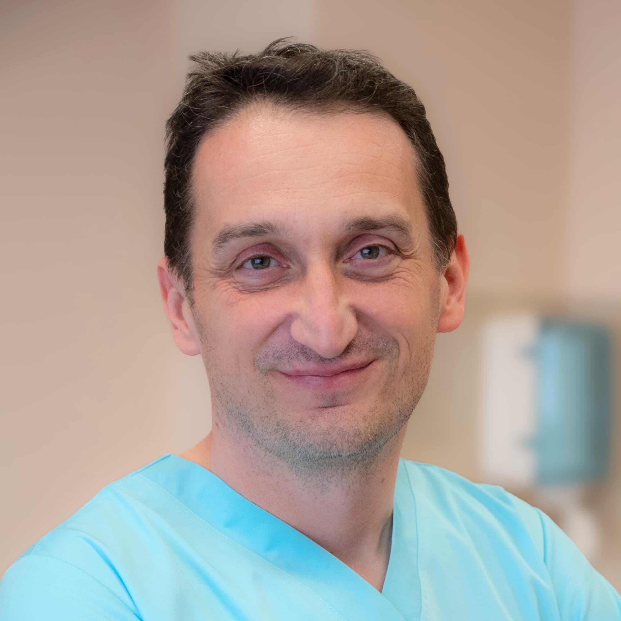 Dr. Molnár Zsolt