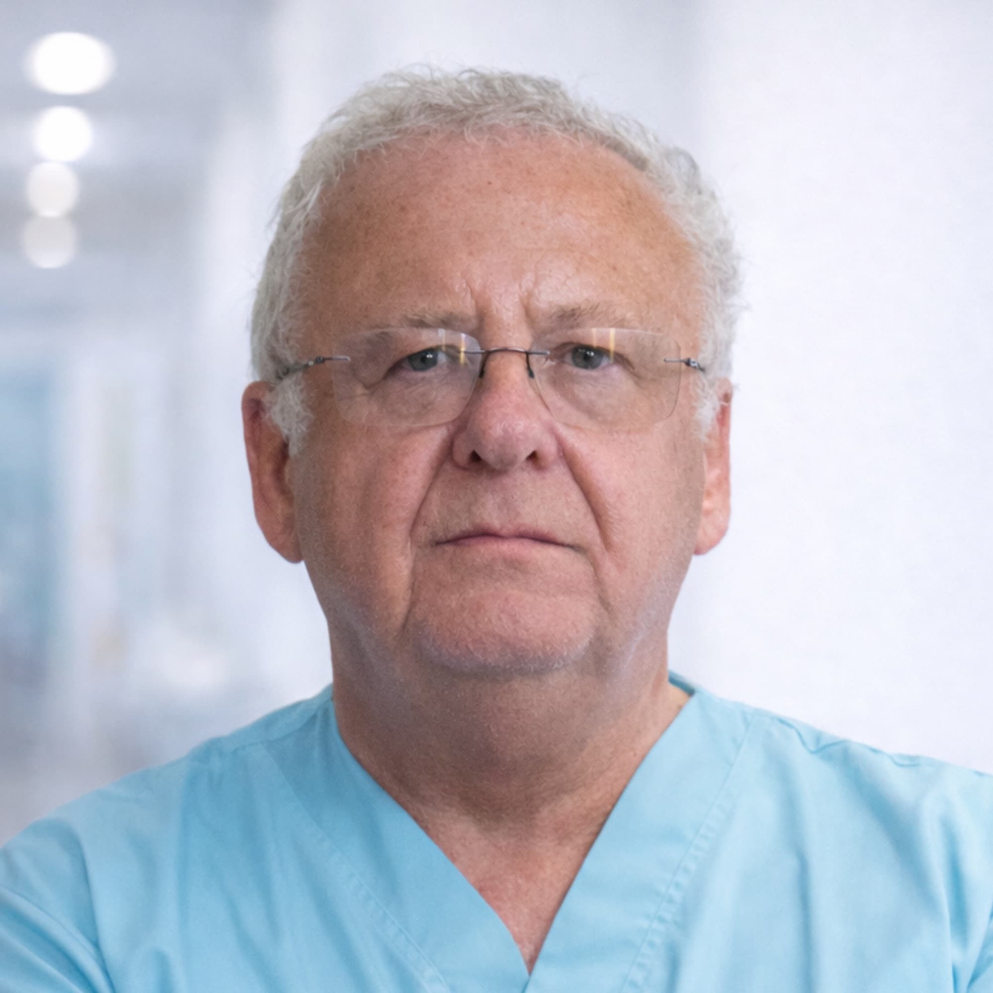 Dr. Nyárádi Attila
