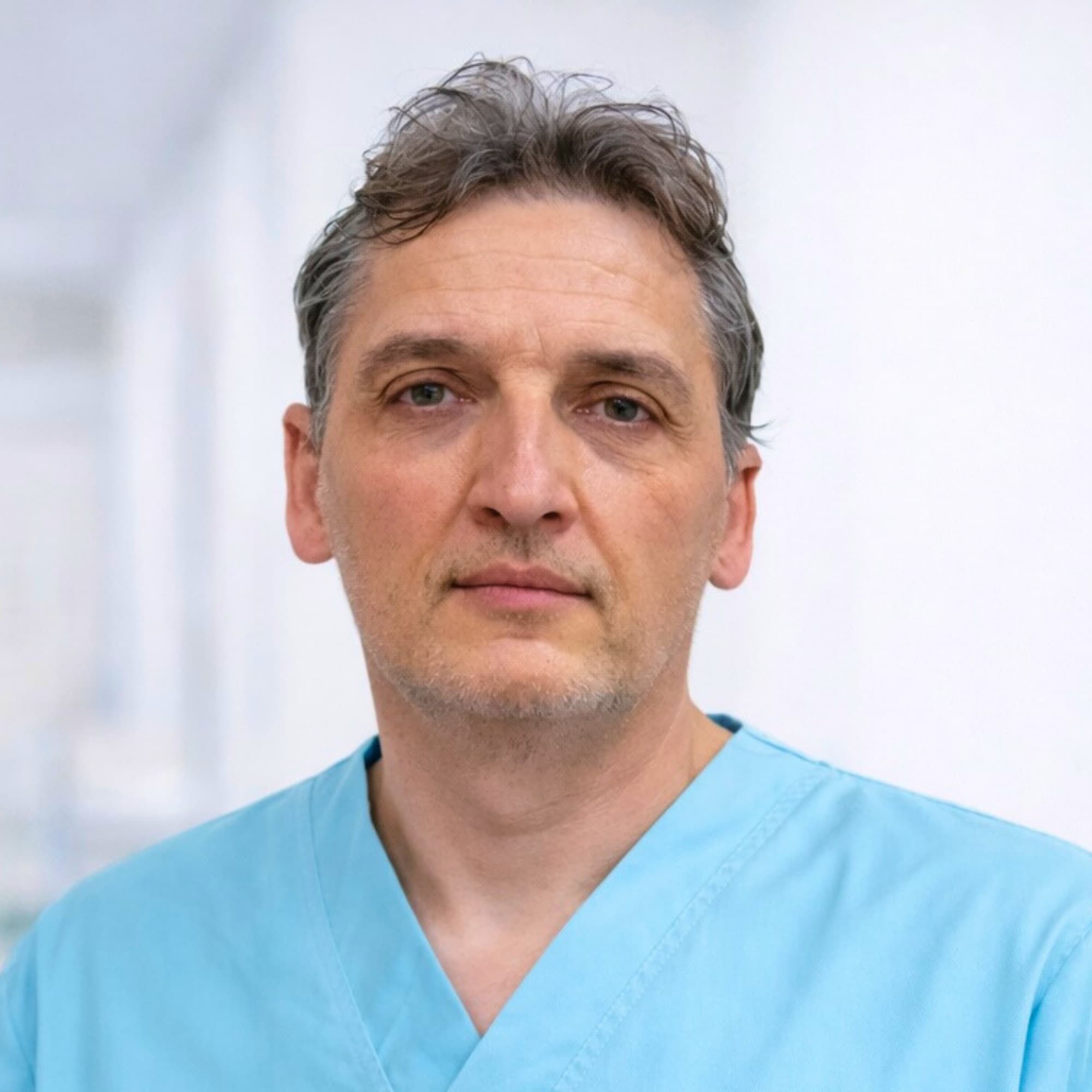 Dr. Tóth Tamás